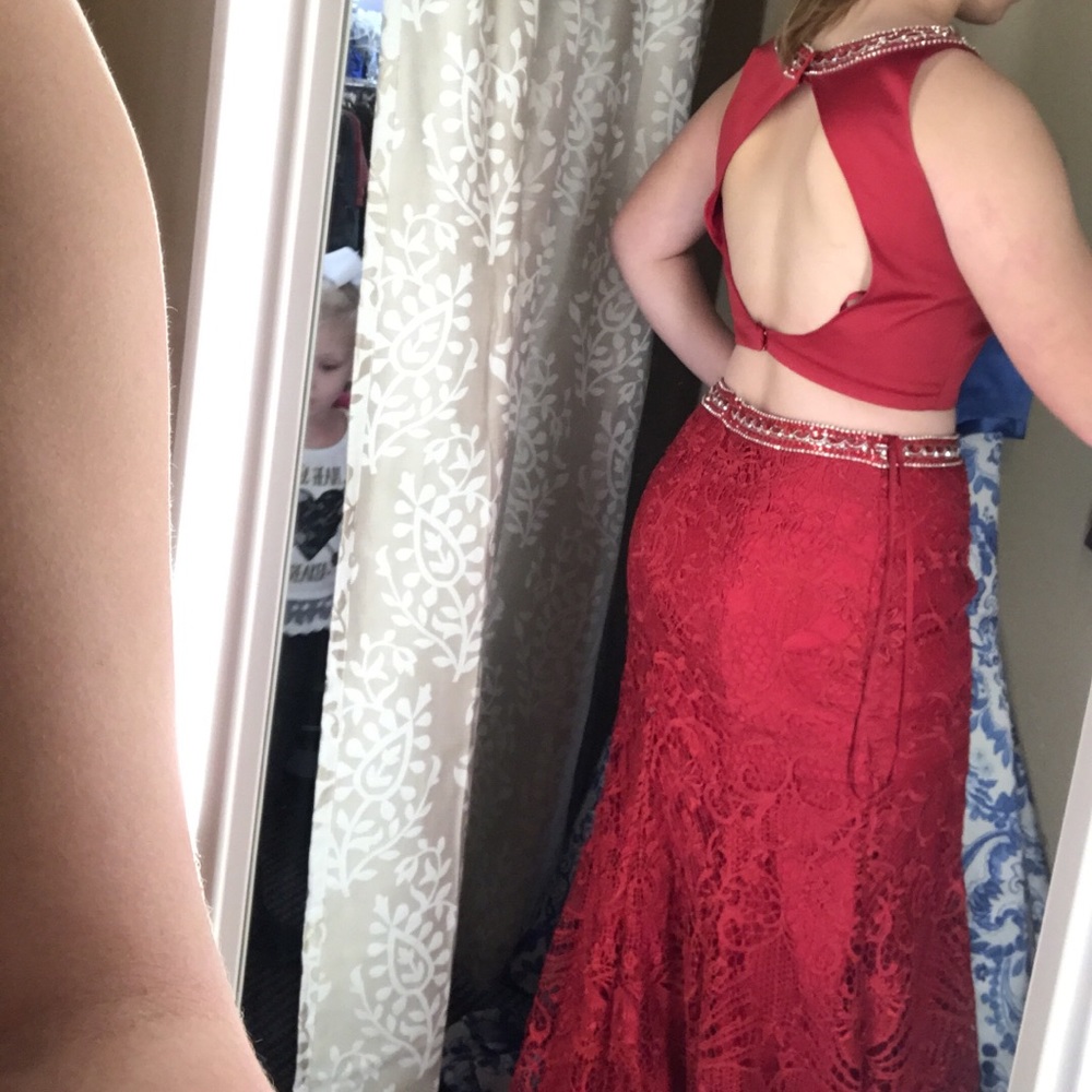 Prom dress - Picture 2 of 3